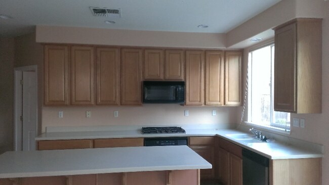 Building Photo - 1800 Marinette Ln