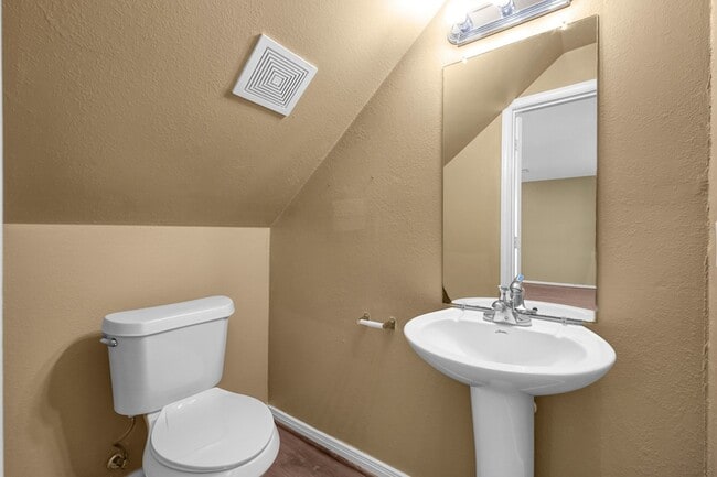 Building Photo - 172 Binnacle Ct