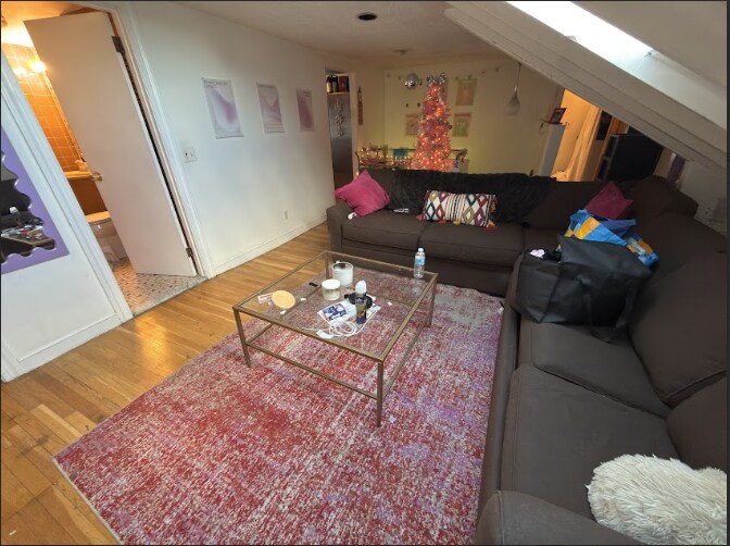 Building Photo - 26 Greylock Rd