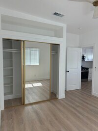 Building Photo - 20127 Citronia St