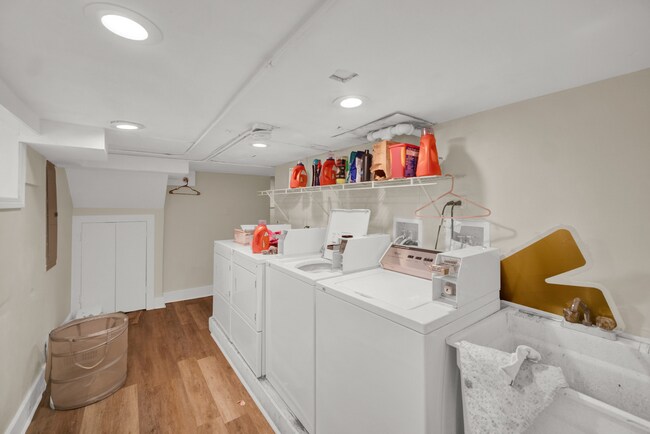 Building Photo - 2000 Sherman Ave