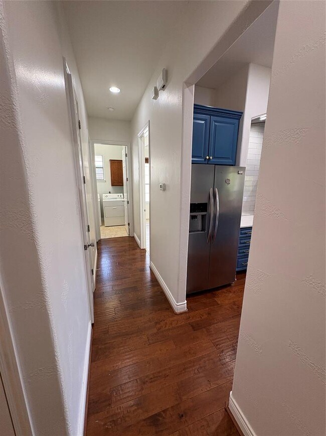 Building Photo - 3314 Thomas Kincheon St