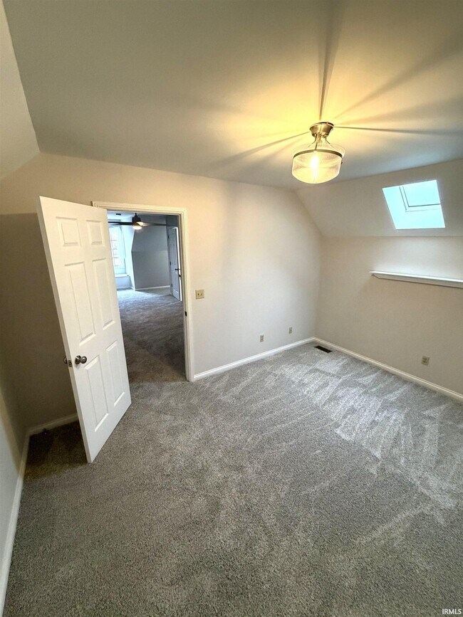 Building Photo - 2644 Waterstone Dr