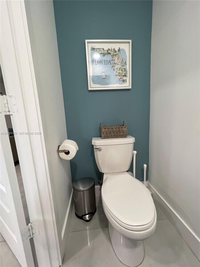 Building Photo - 7825 NW 104th Ave