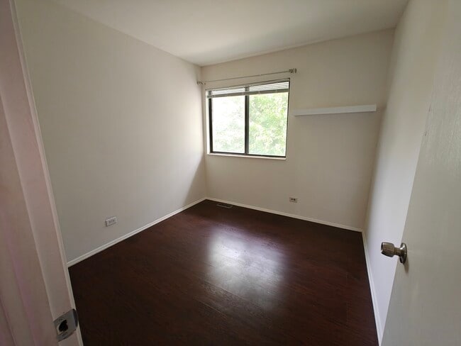 Building Photo - 1410 Whispering Springs Cir