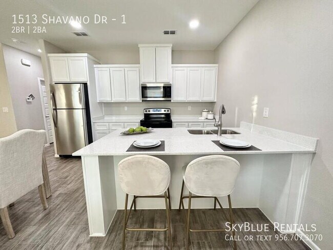Building Photo - 1513 Shavano Dr
