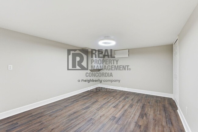 Building Photo - 1246 S Russell St