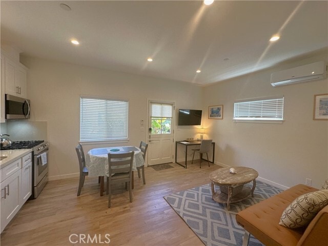 Building Photo - 20832 Henrietta St