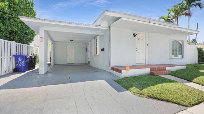 Building Photo - 2716 N Ocean Blvd