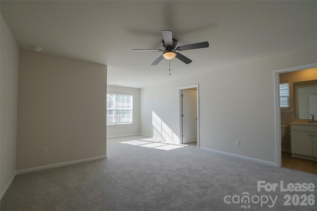 Building Photo - 1411 Caracara Ct