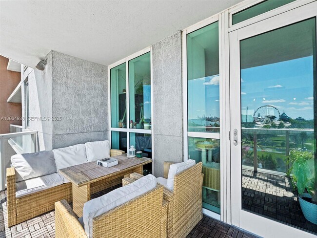 Building Photo - 244 Biscayne Blvd