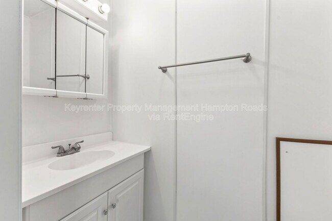 Building Photo - 4707 Dermott St