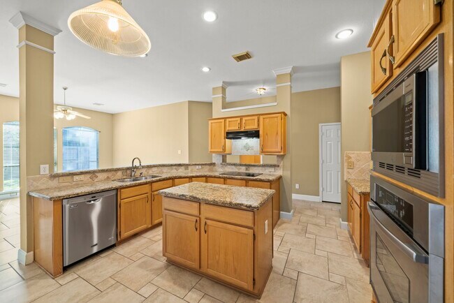 Building Photo - 14010 Jade Meadow Ct