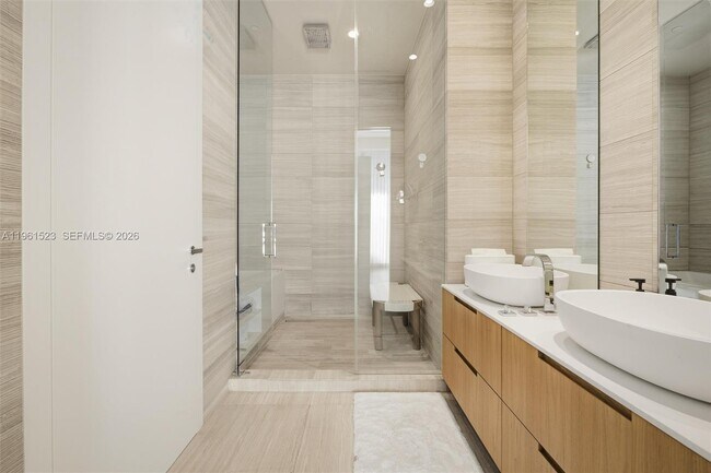 Building Photo - 4701 Meridian Ave