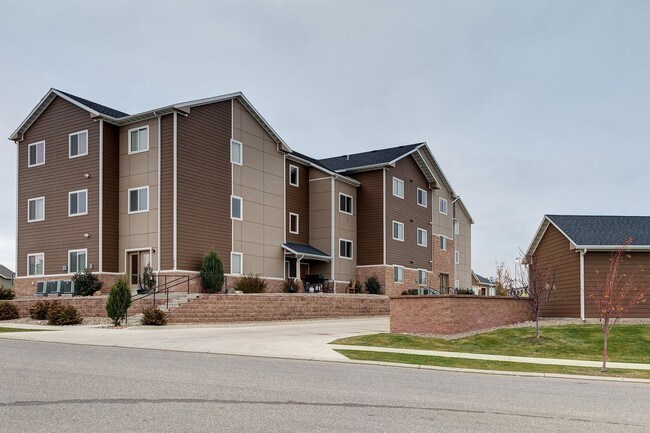 Primary Photo - Sterling Crane Apartments