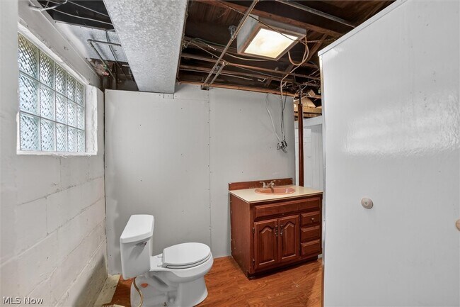 Building Photo - 4874 E 95th St