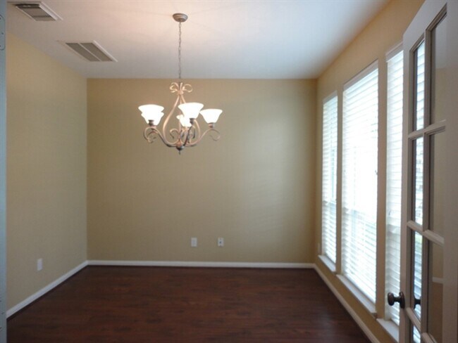 Building Photo - 11107 Lori Falls Ct