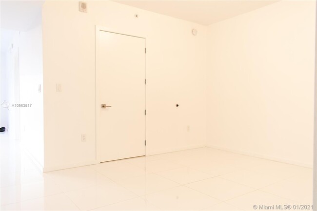 Building Photo - 5300 NW 85th Ave