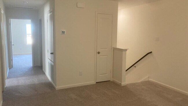 Building Photo - 6820 Bonanza Way