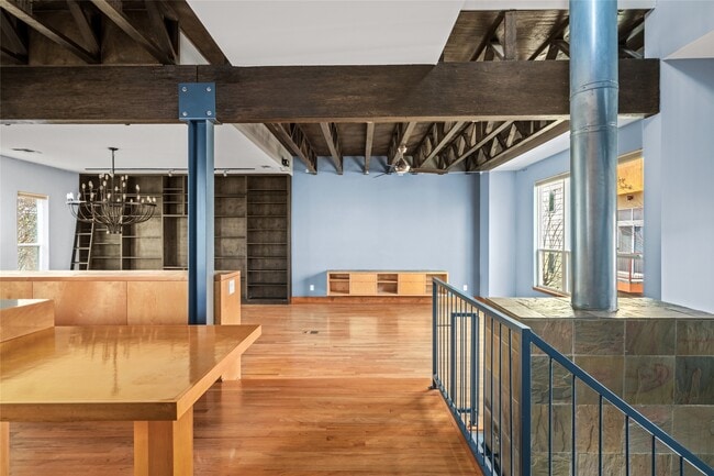 Building Photo - 224 Willard St