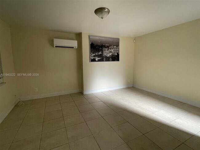 Building Photo - 1642 Polk St