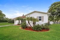 Building Photo - 6119 NW 18th Ct