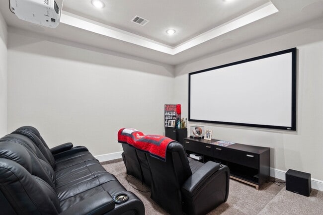 Building Photo - 2210 Bristlegrass Dr