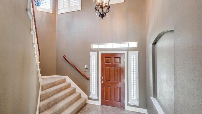 Building Photo - 452 Richmond St