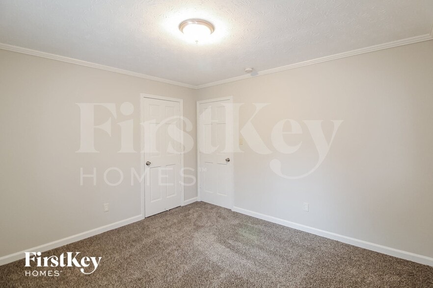 Building Photo - 1673 Moss Dr SW