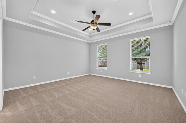 Building Photo - 50 Vershire Cir