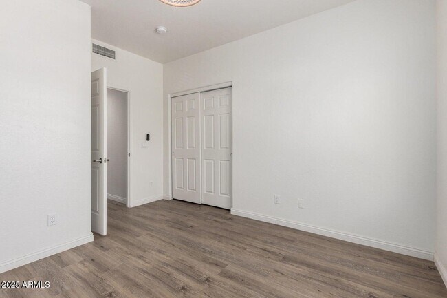 Building Photo - 21655 N 36th Ave
