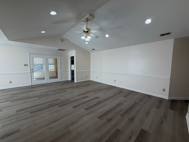 Building Photo - Exclusively Offered By Muse Realty Rentals, LLC