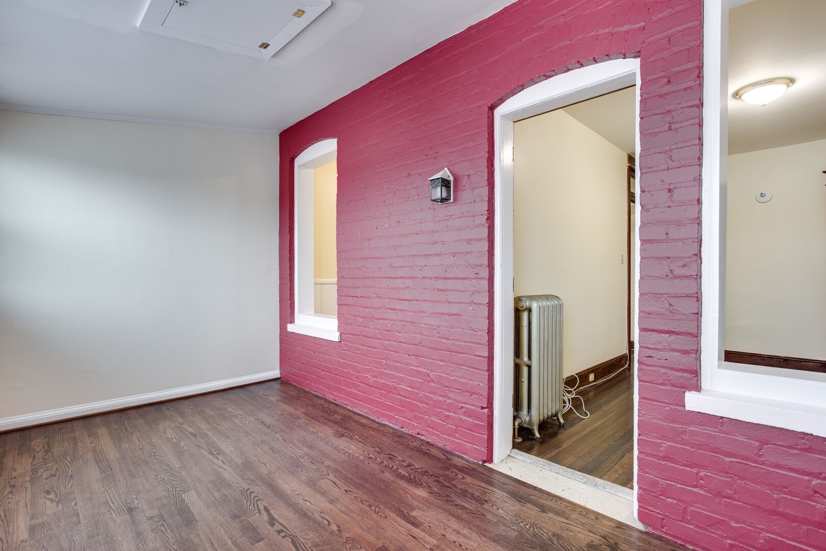 Room 3 - 702 Ingraham St NW