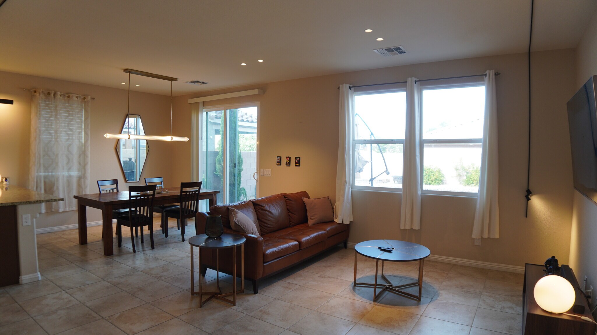 Building Photo - 5532 Autumn Cliffs Way