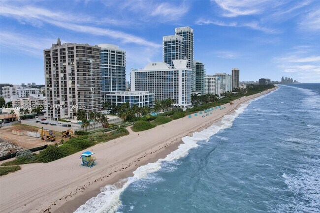 Building Photo - 6767 Collins Ave