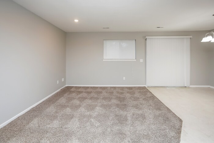 Building Photo - 8123 E 100th Terrace Ct