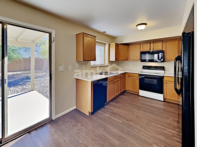 Building Photo - 16655 W Melvin St