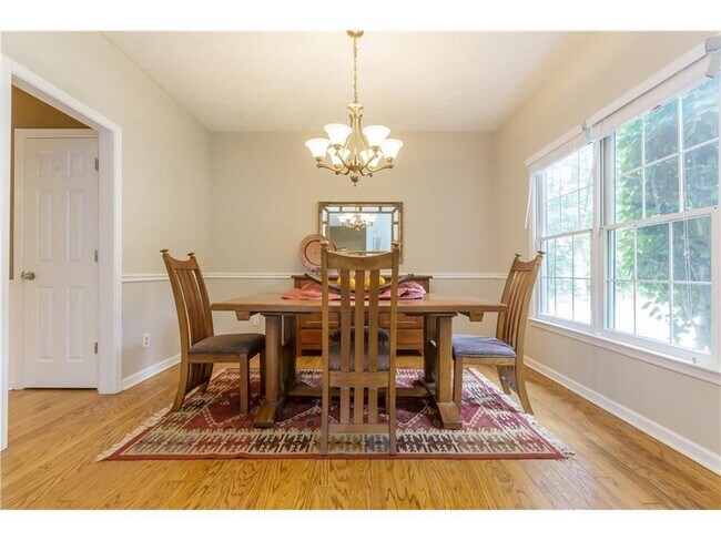 Building Photo - 2807 Forest Wood Dr