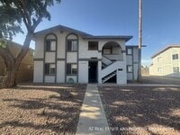 Building Photo - 3128 E Cicero St