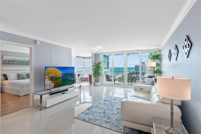 Building Photo - 1370 S Ocean Blvd