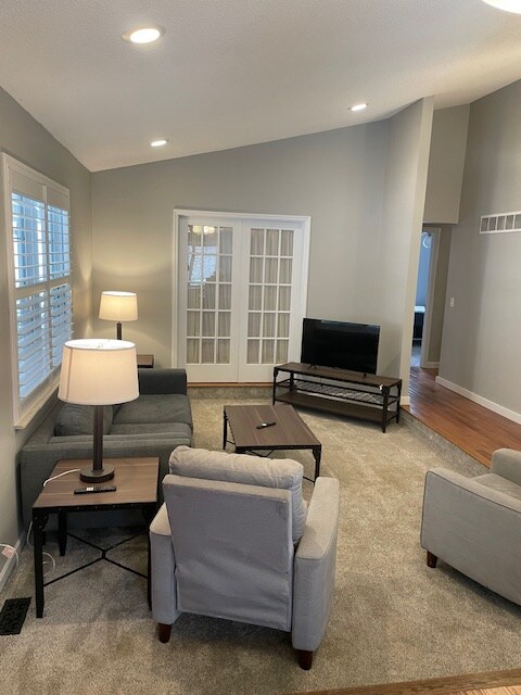 Building Photo - 100 Tara Ridge Ct