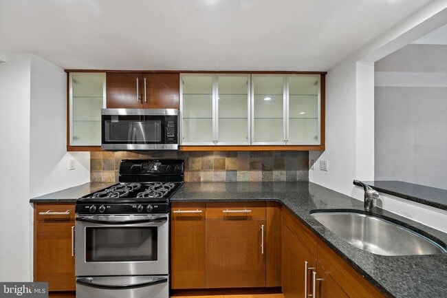 Building Photo - 4041 Cresson St