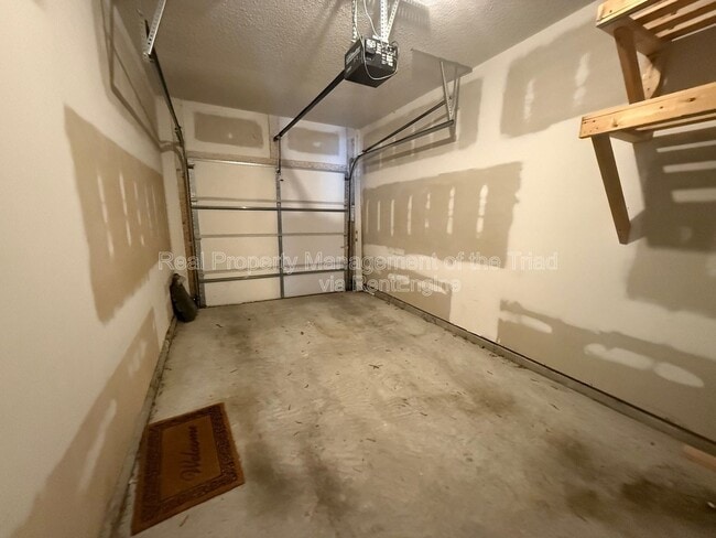 Building Photo - 1246 Glory Vine Rd