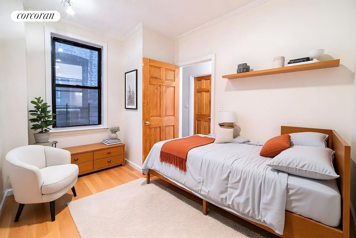 Building Photo - 206 E 124th St