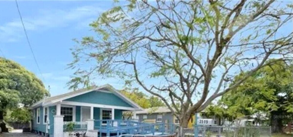 Building Photo - 3515 N 10th St