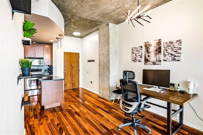 Building Photo - 860 Peachtree St NE