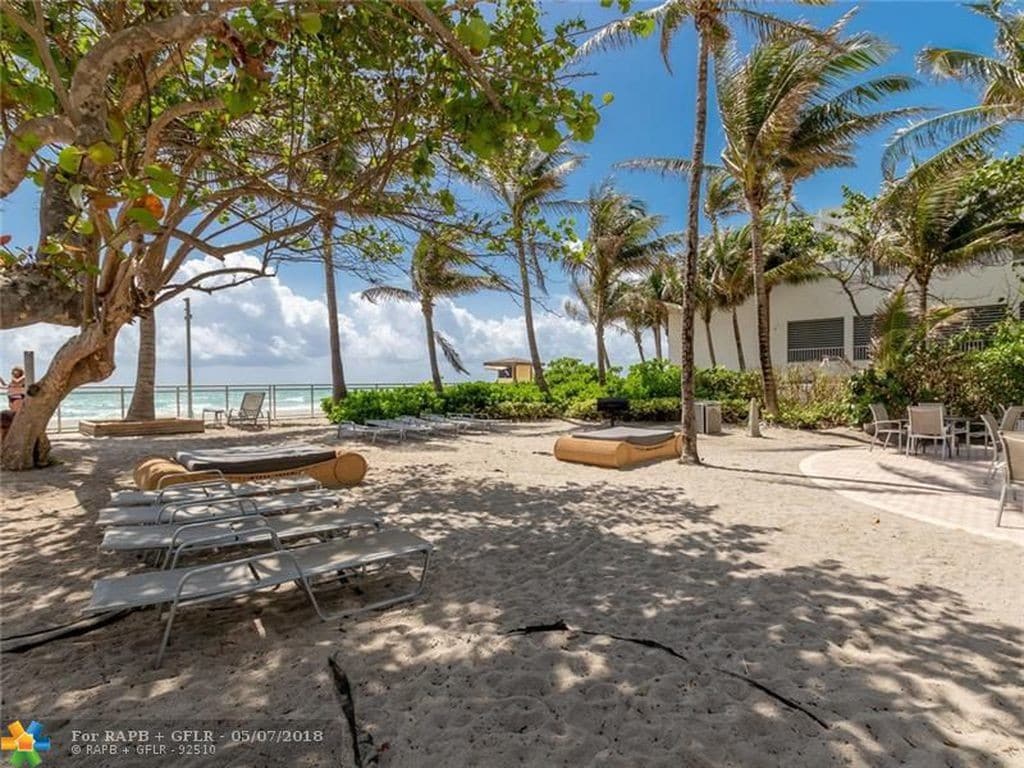 Building Photo - 3000 S Ocean Dr