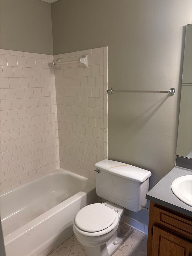 Building Photo - 5764 Worchester Ct