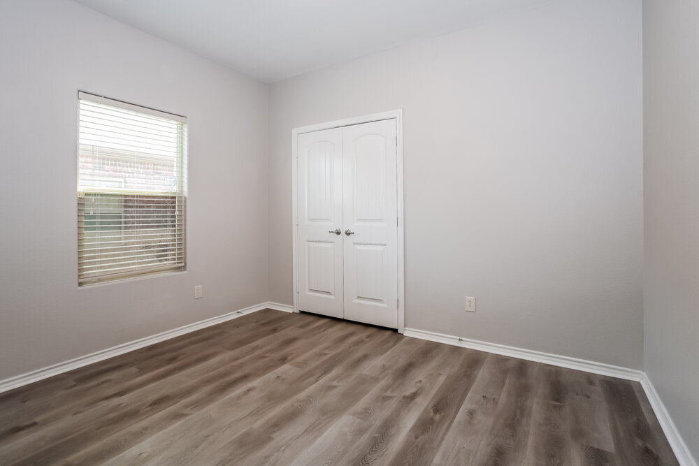 Building Photo - 5126 Meadow Ln