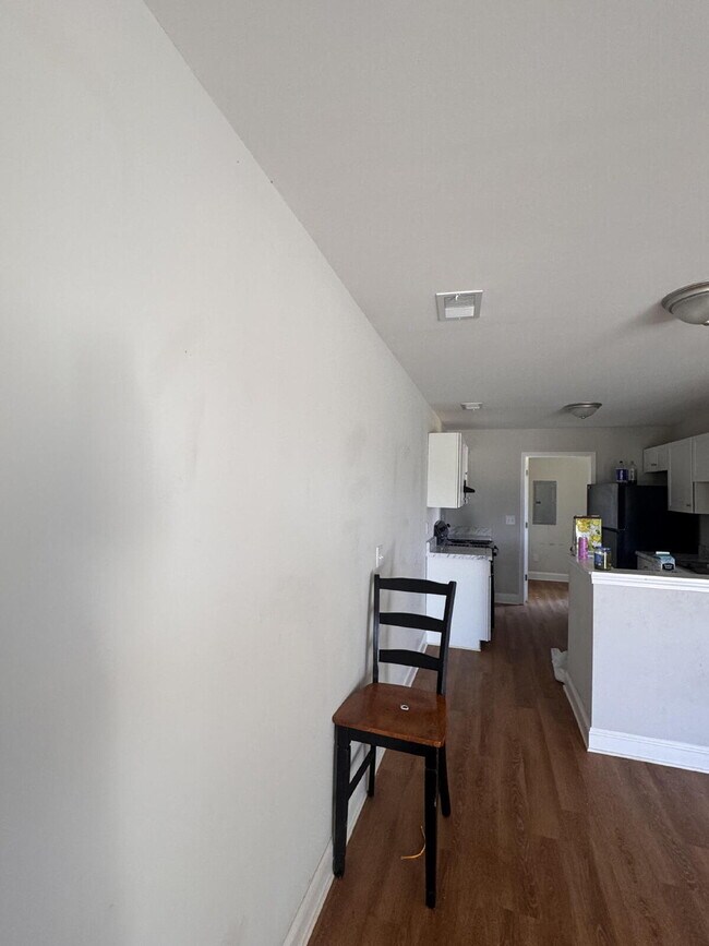 Building Photo - Cozy 2-Bed, 1-Bath Apartment in Easley – C...